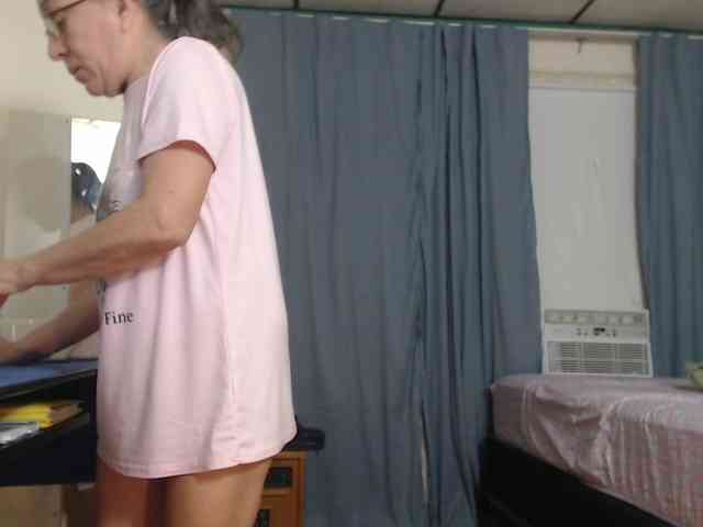 FIXMYASSTOO webcam