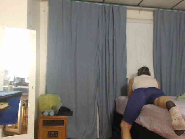 FIXMYASSTOO webcam