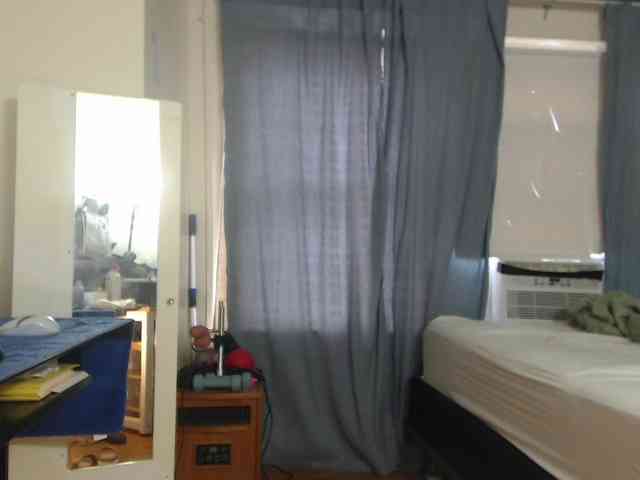 FIXMYASSTOO webcam