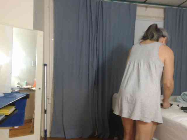 FIXMYASSTOO webcam