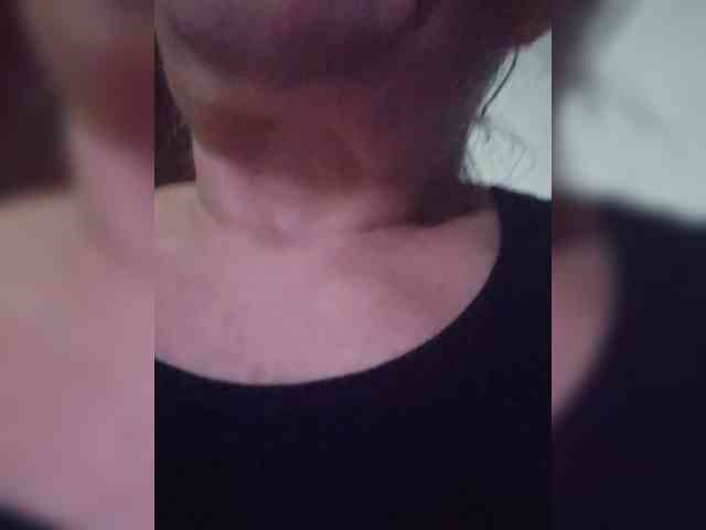 FIXMYASSTOO webcam