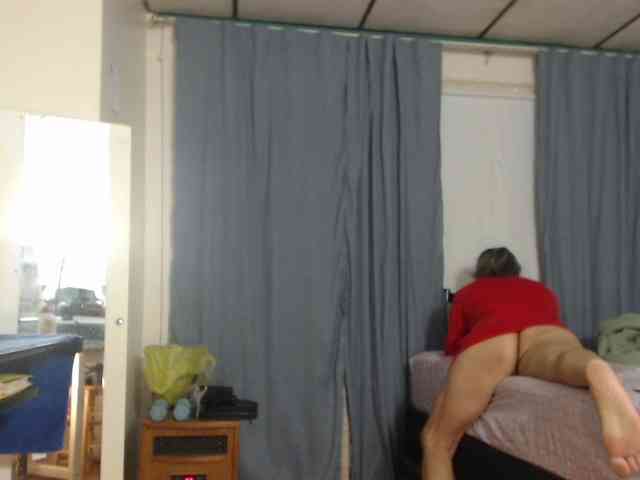 FIXMYASSTOO webcam