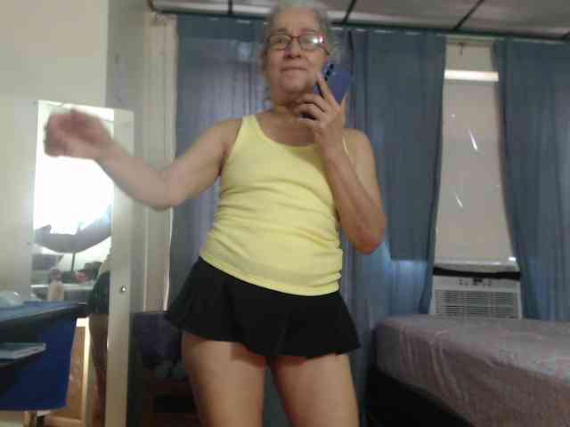 FIXMYASSTOO webcam