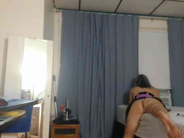 FIXMYASSTOO webcam