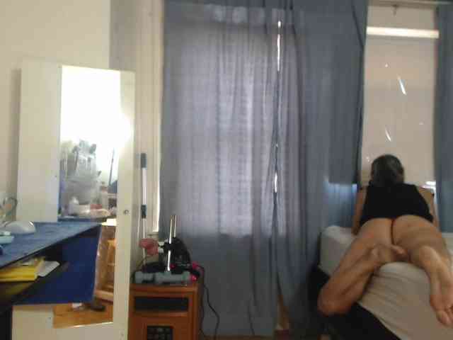 FIXMYASSTOO webcam