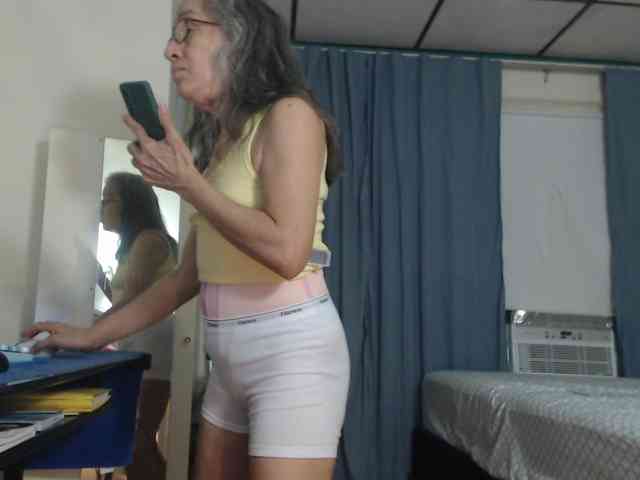 FIXMYASSTOO webcam