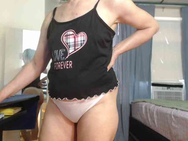 FIXMYASSTOO webcam