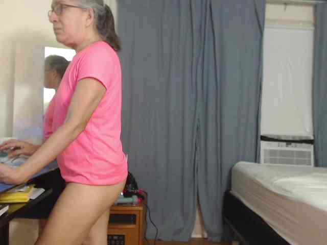 FIXMYASSTOO webcam