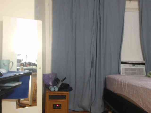 FIXMYASSTOO webcam