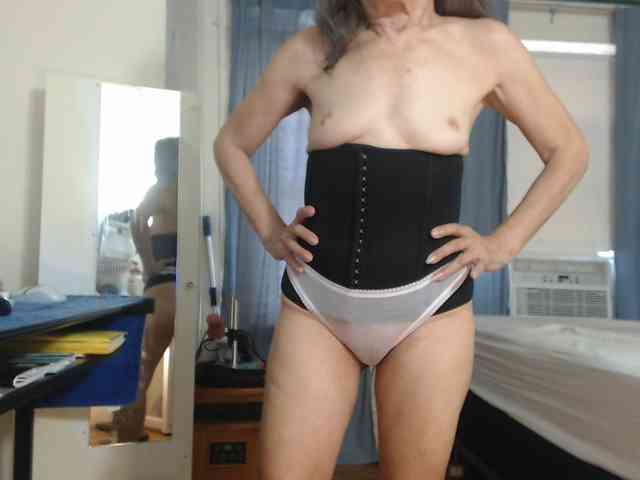 FIXMYASSTOO webcam