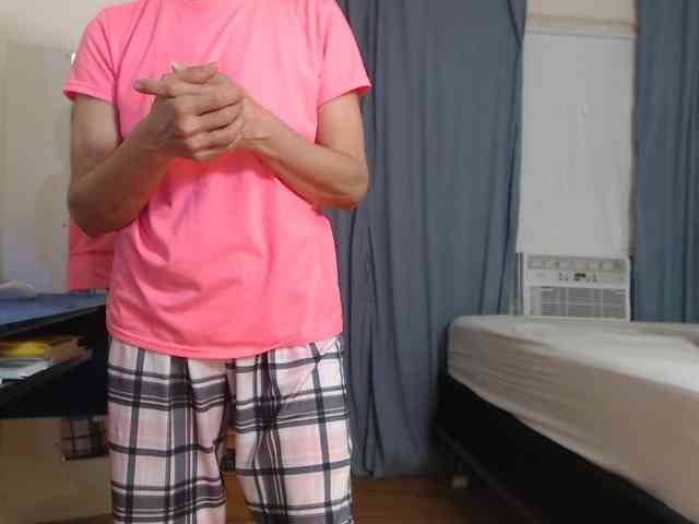 FIXMYASSTOO webcam