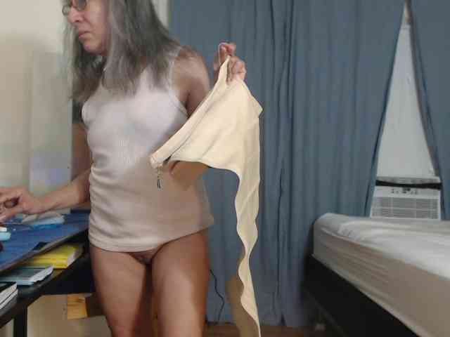 FIXMYASSTOO webcam
