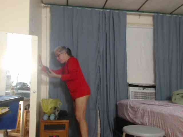 FIXMYASSTOO webcam