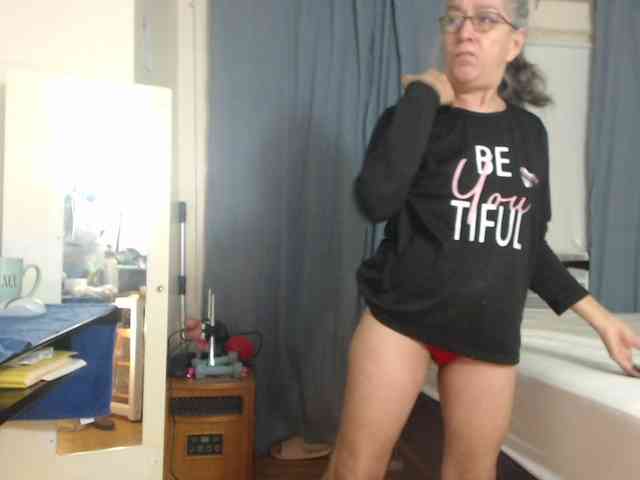 FIXMYASSTOO webcam