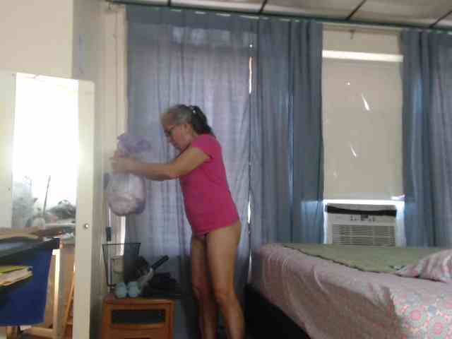FIXMYASSTOO webcam