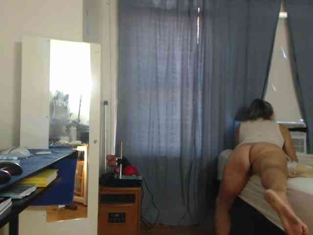 FIXMYASSTOO webcam