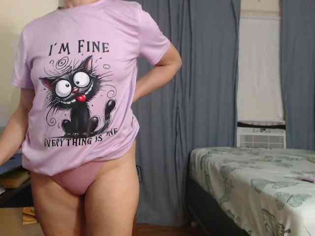 FIXMYASSTOO webcam