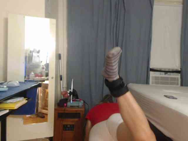 FIXMYASSTOO webcam