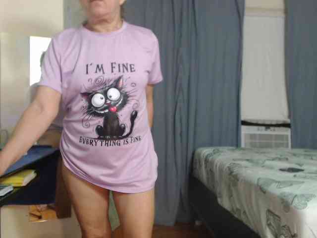 FIXMYASSTOO webcam