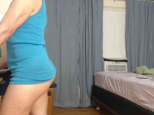 FIXMYASSTOO webcam