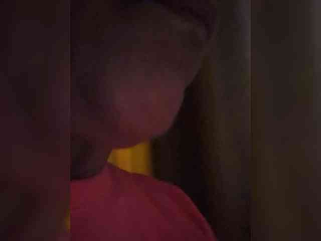 FIXMYASSTOO webcam