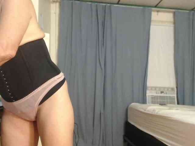 FIXMYASSTOO webcam