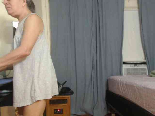 FIXMYASSTOO webcam