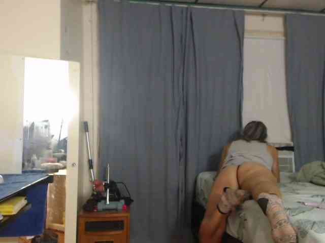 FIXMYASSTOO webcam
