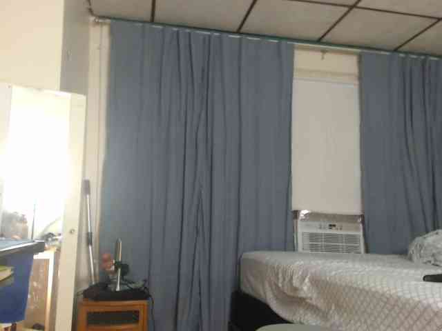 FIXMYASSTOO webcam