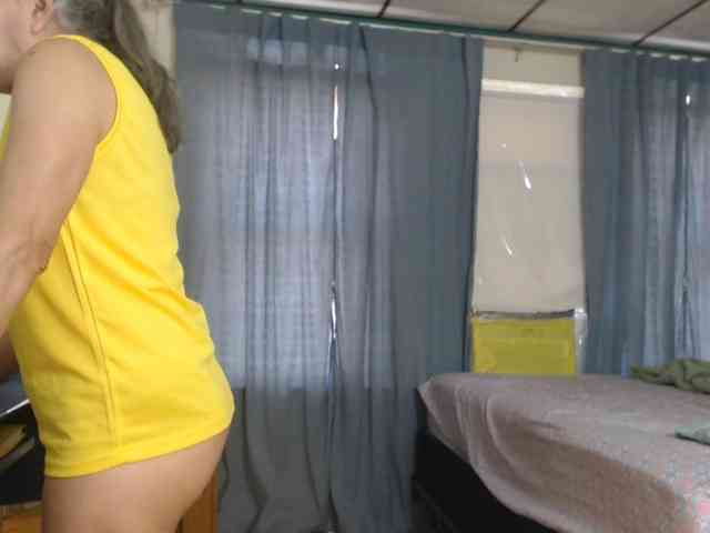 FIXMYASSTOO webcam