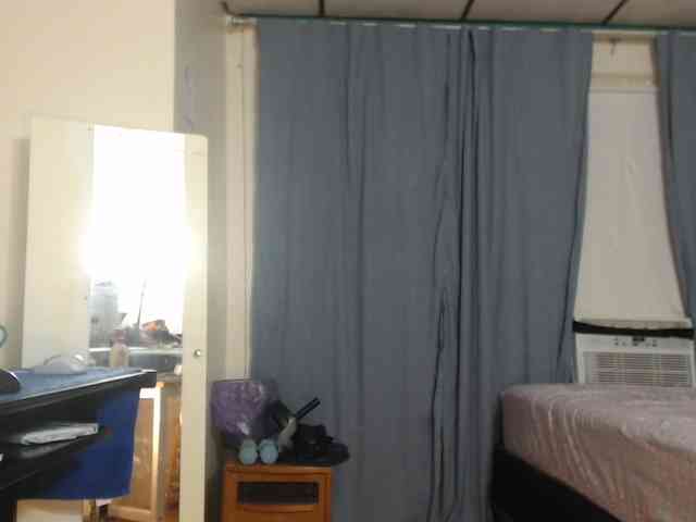 FIXMYASSTOO webcam