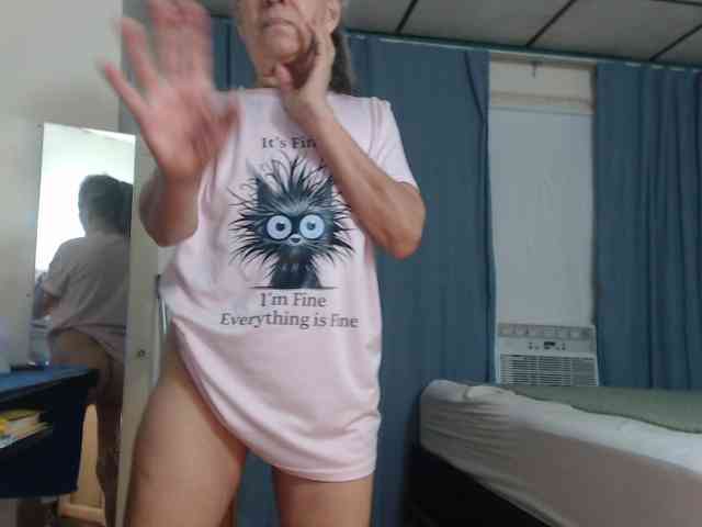 FIXMYASSTOO webcam