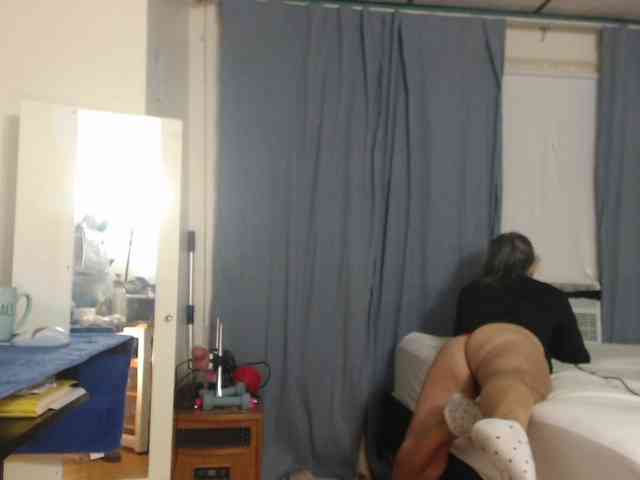 FIXMYASSTOO webcam
