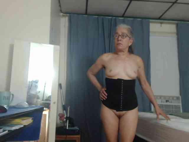 FIXMYASSTOO webcam