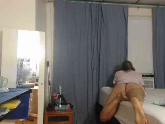 FIXMYASSTOO webcam