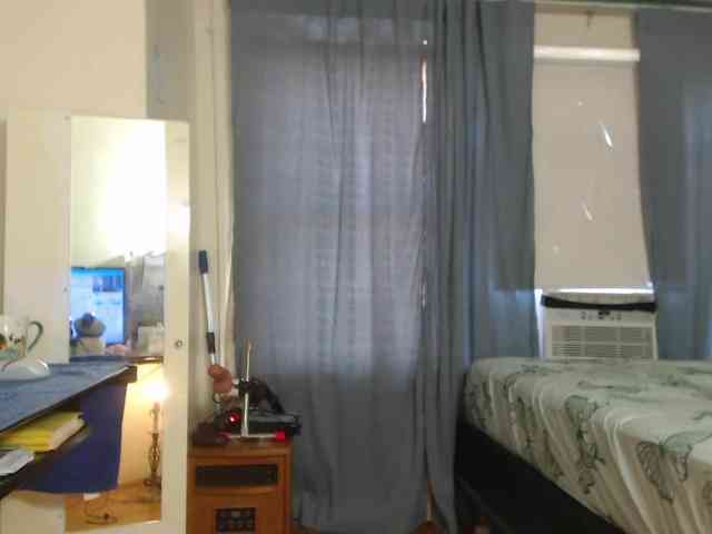 FIXMYASSTOO webcam