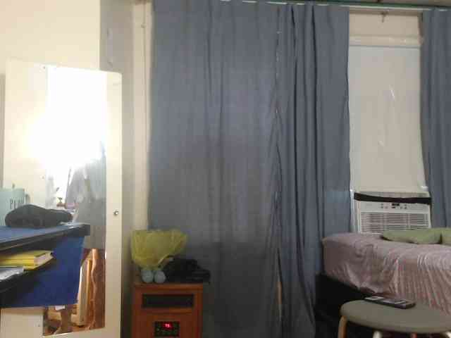 FIXMYASSTOO webcam