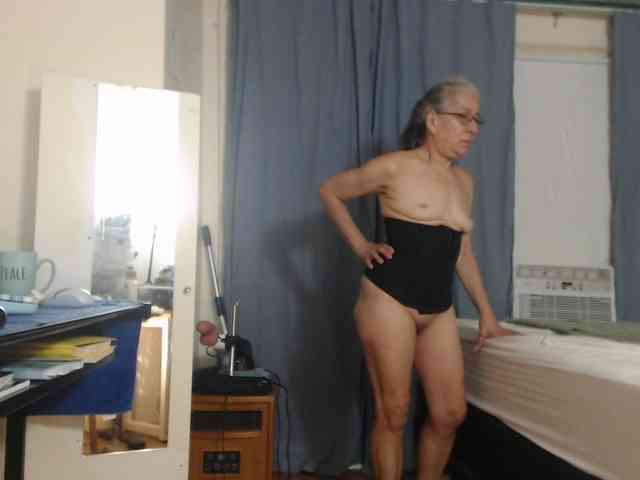 FIXMYASSTOO webcam
