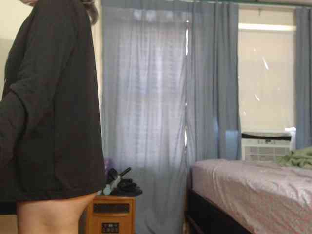 FIXMYASSTOO webcam