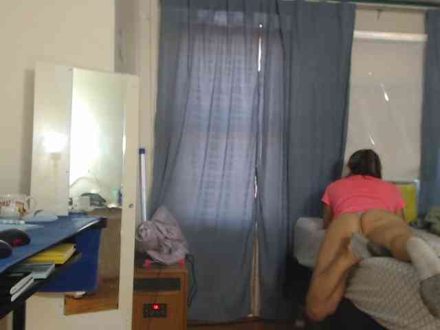 FIXMYASSTOO webcam