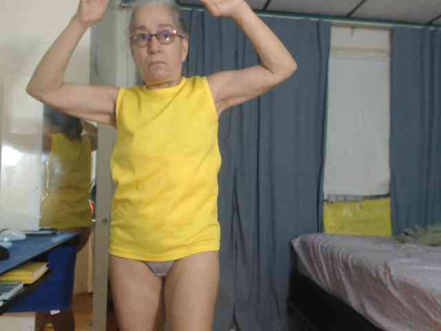 FIXMYASSTOO webcam