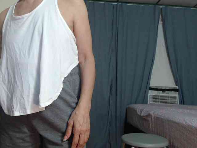 FIXMYASSTOO webcam