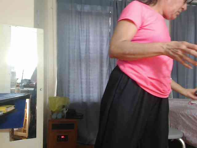 FIXMYASSTOO webcam
