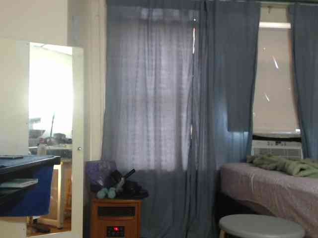FIXMYASSTOO webcam