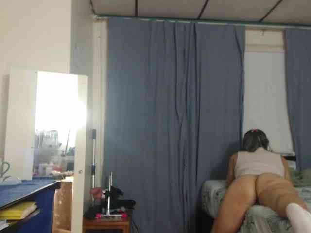 FIXMYASSTOO webcam