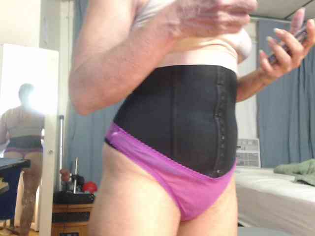 FIXMYASSTOO webcam