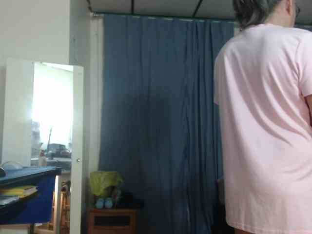 FIXMYASSTOO webcam
