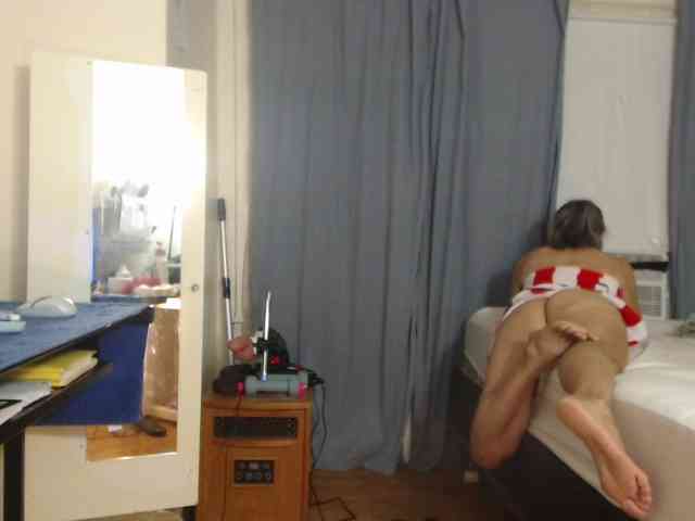FIXMYASSTOO webcam