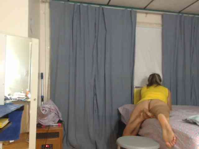 FIXMYASSTOO webcam