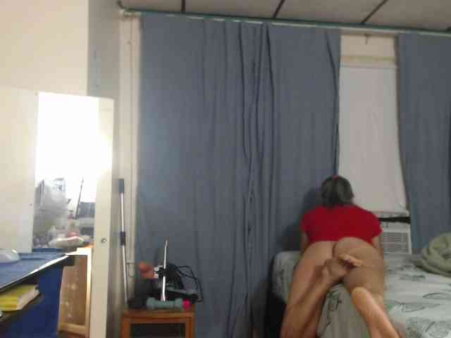 FIXMYASSTOO webcam
